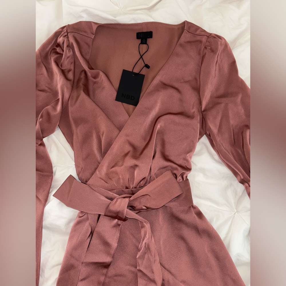 NWT NBD Janet Mini Wrap Dress Mauve Size S - Picture 5 of 7